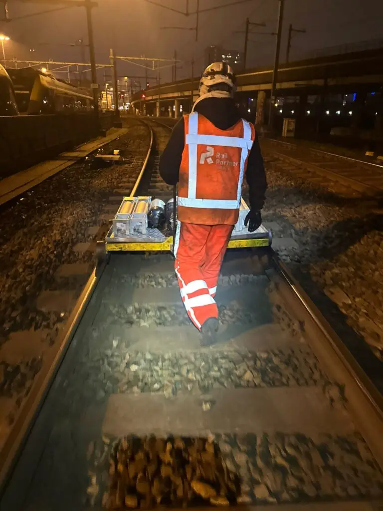 5ade3f15 2747 464d ad07 1001109040dd